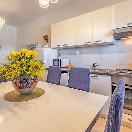 Awesome In With Kitchen Hébergement de vacances