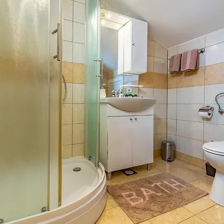 Awesome In With Kitchen Hébergement de vacances